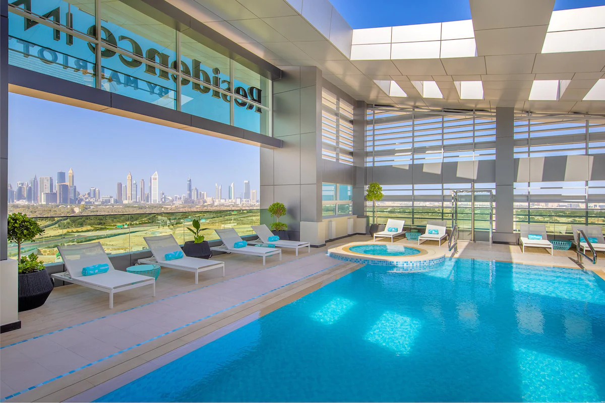 استخر هتل رزیدنس این بای مریوت الجداف